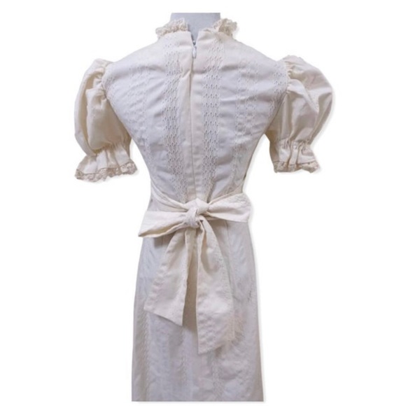 Vintage 1970s Ivory Cotton Prairie Dress - Picture 9 of 10